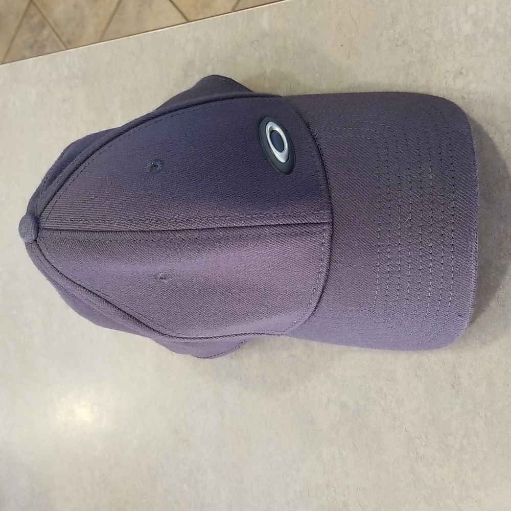 Oakley baseball cap